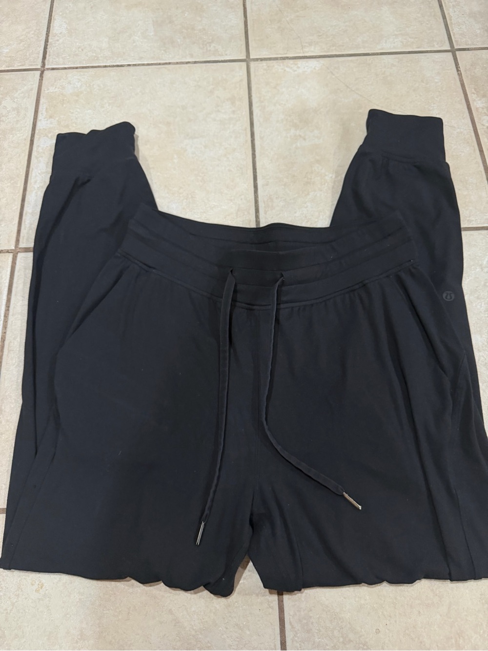 Lululemon Ready To Rulu High Rise 28” - Picture 3 of 4